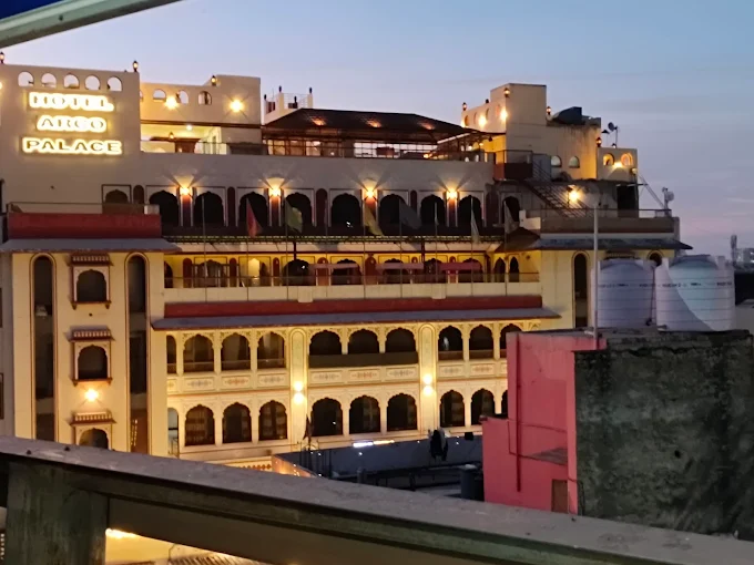 hotel arco palace